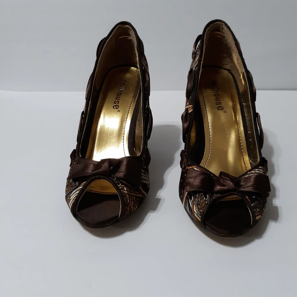 DOLLHOUSE wedge Size 6.5